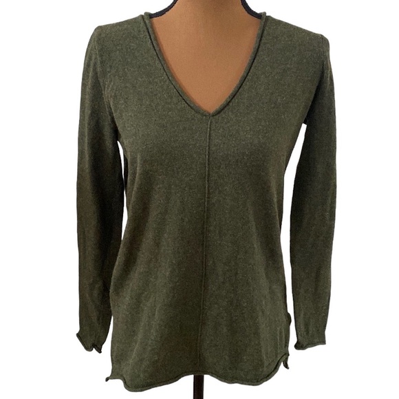 J Crew Factory olive green plush wool blend center rib v-neck sweater size XS - Picture 1 of 13